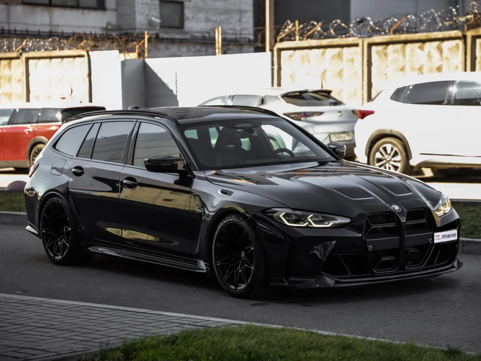 BMW M3 2023 — миниатюра 5