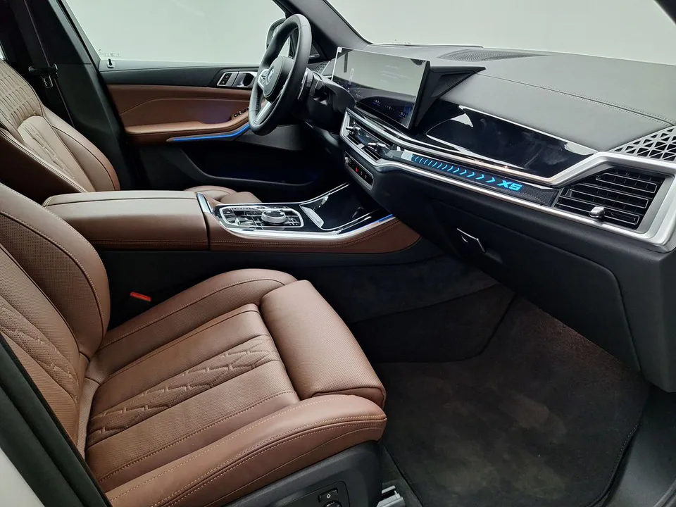 BMW X5 2025 — миниатюра 2