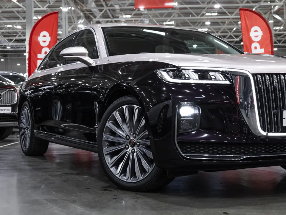 Hongqi H9 2023 — миниатюра 2