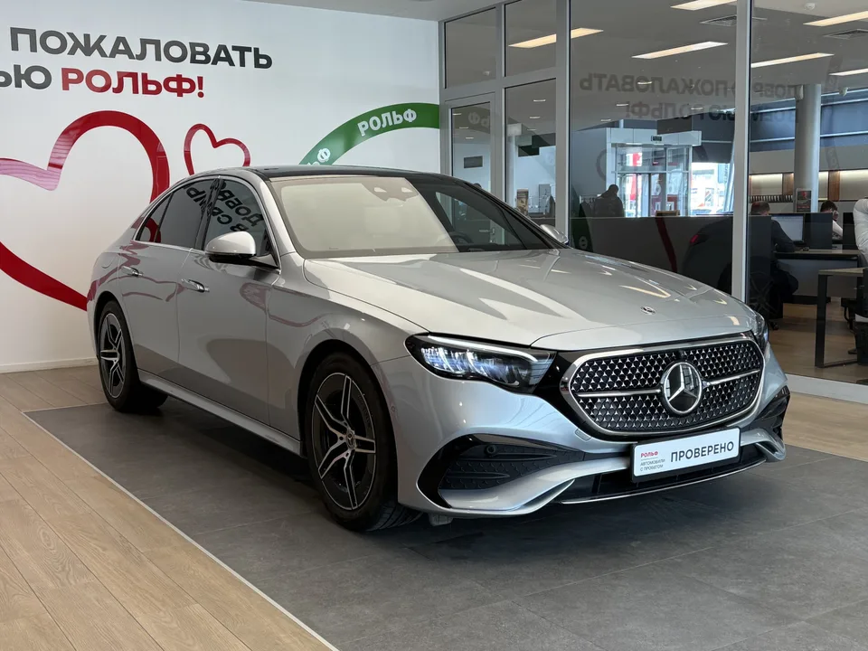 Mercedes-Benz E-Class 2024 — миниатюра 3