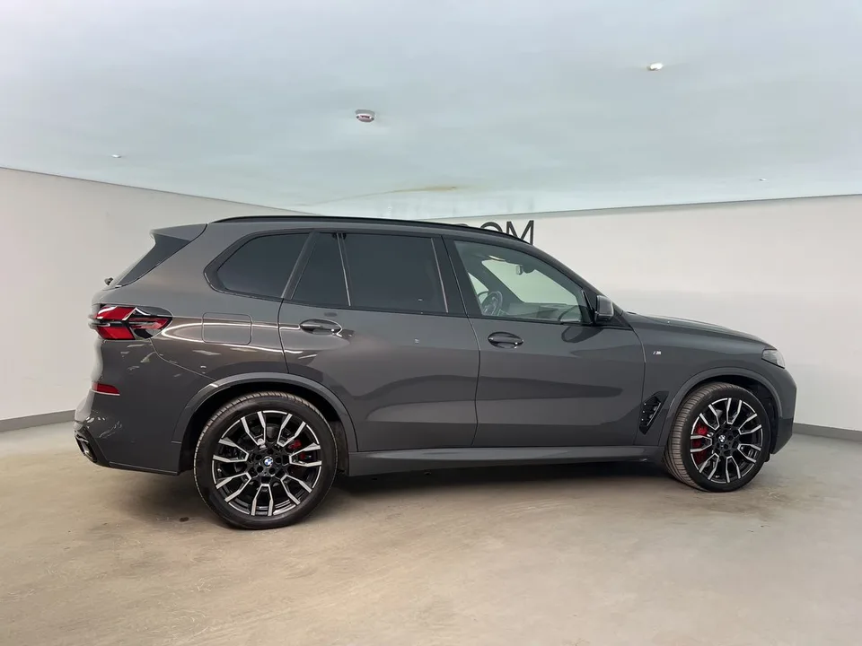 BMW X5 2023 — миниатюра 2