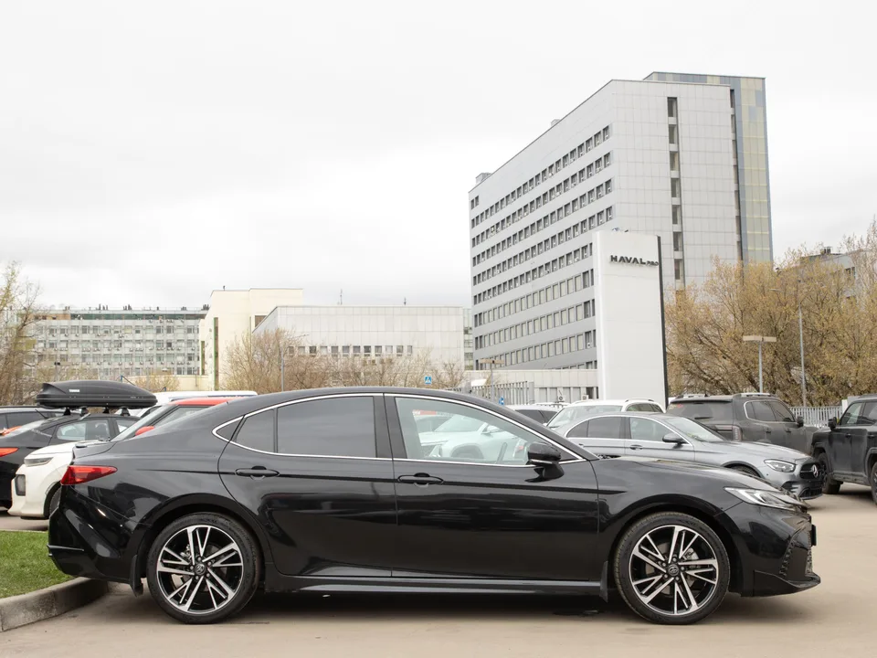 Toyota Camry 2024 — миниатюра 3