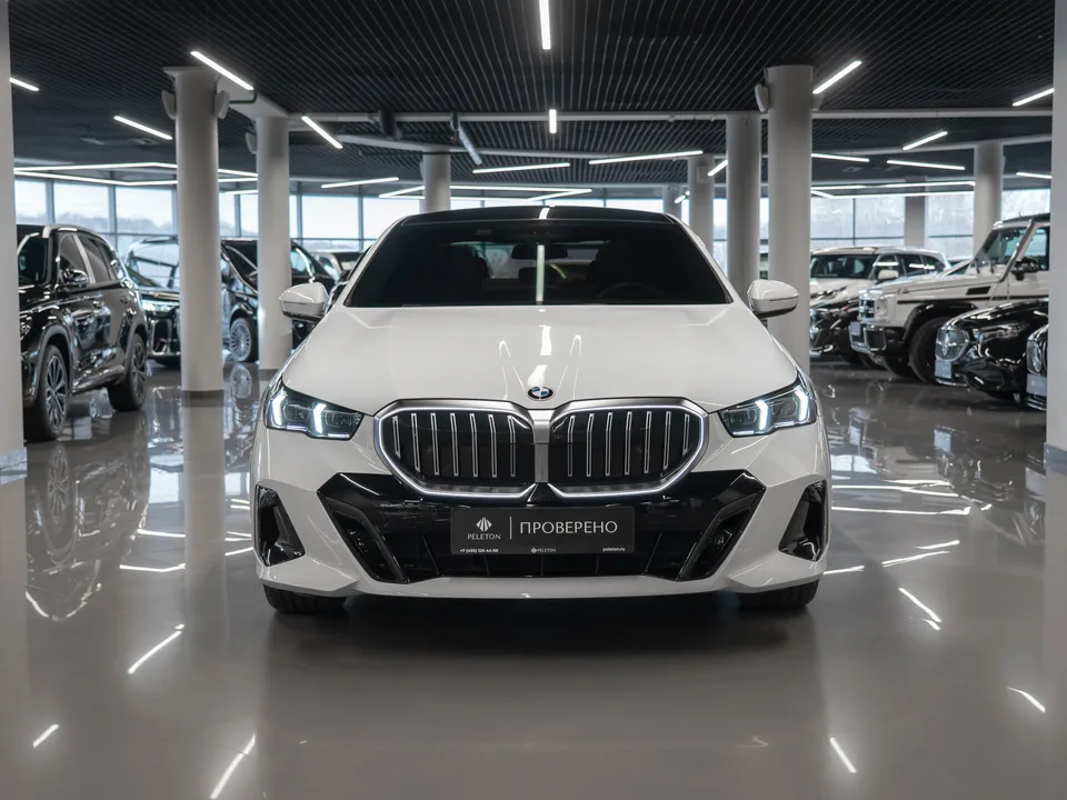BMW 5 Series 2024 — миниатюра 3