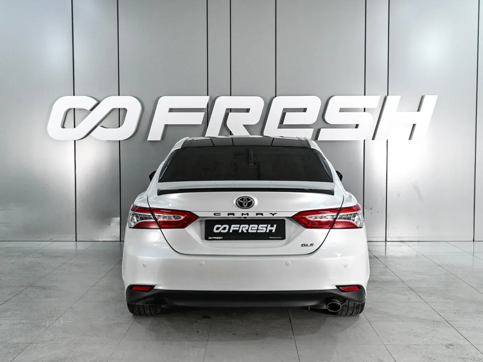 Toyota Camry 2022 — миниатюра 4