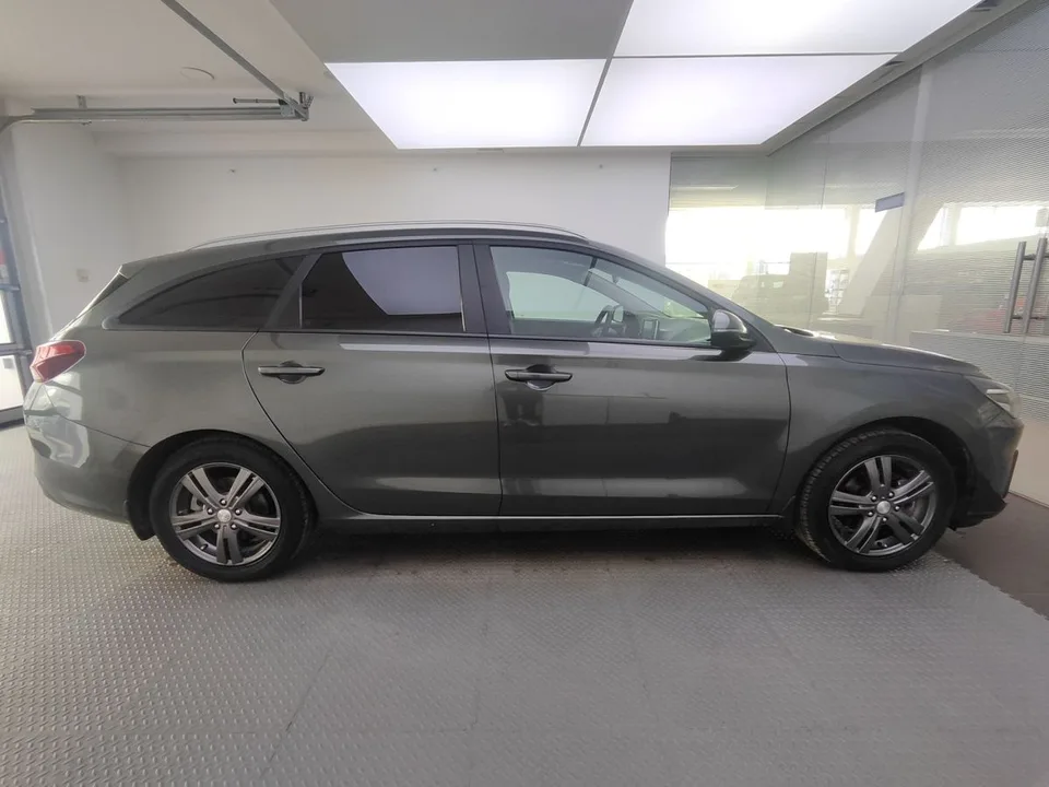 Hyundai i30 2022 — миниатюра 4