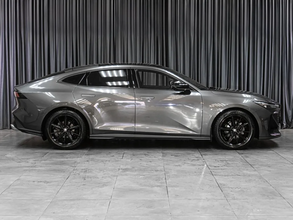 Changan UNI-V 2023 — миниатюра 5