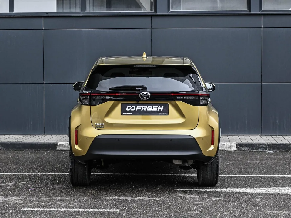 Toyota YARIS CROSS 2022 — миниатюра 4