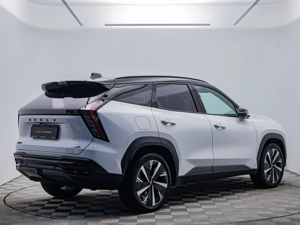 Geely Atlas 2024 — миниатюра 2