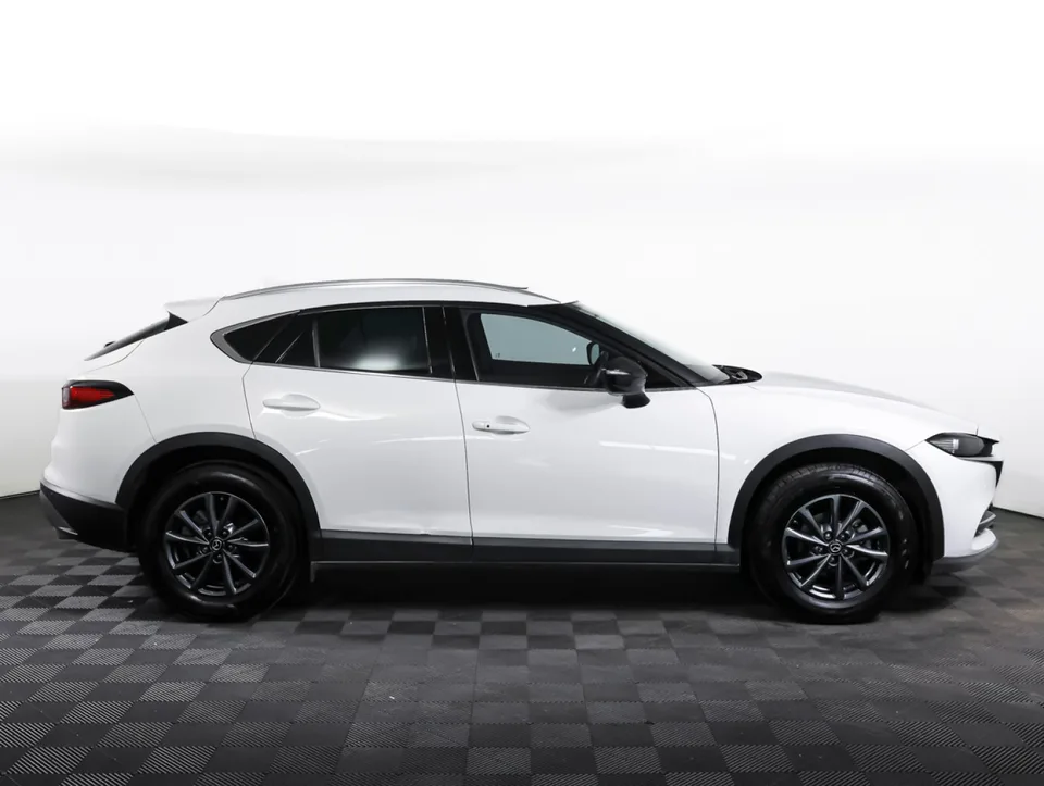 Mazda CX-4 2023 — миниатюра 4
