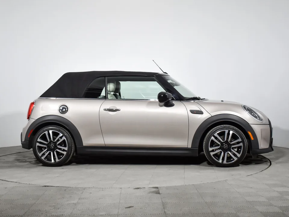 MINI Cabrio 2022 — миниатюра 2
