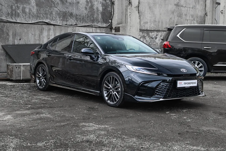 Toyota Camry 2024 — миниатюра 3