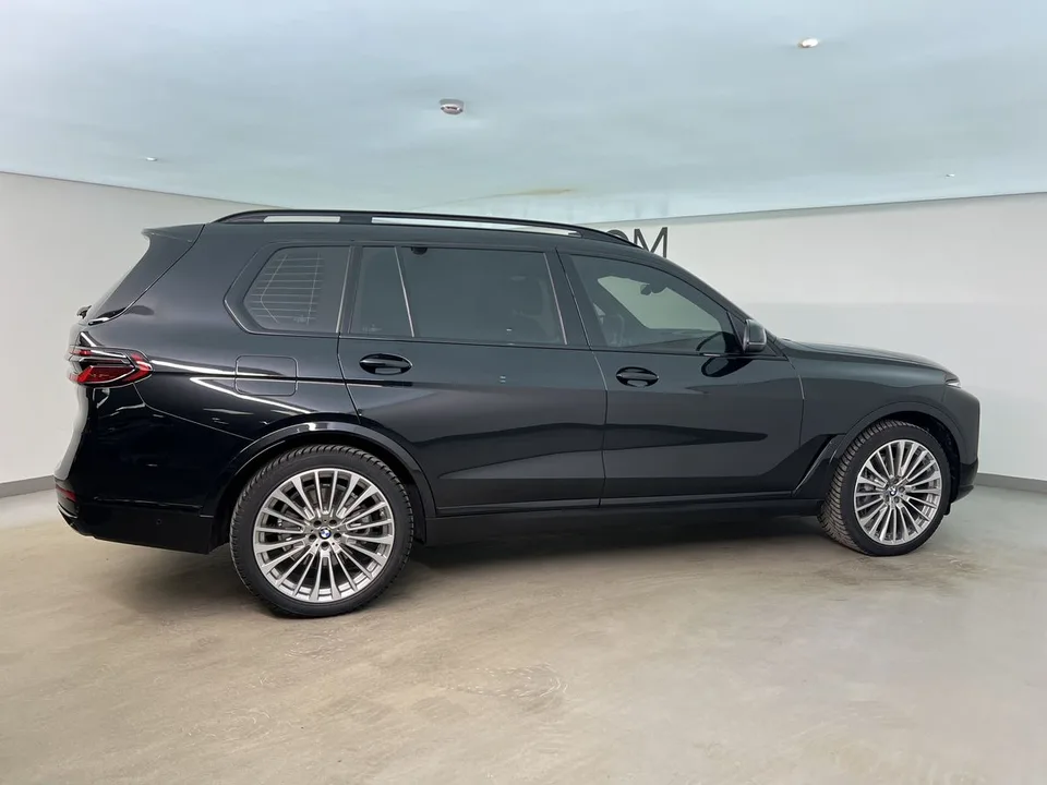 BMW X7 2023 — миниатюра 5