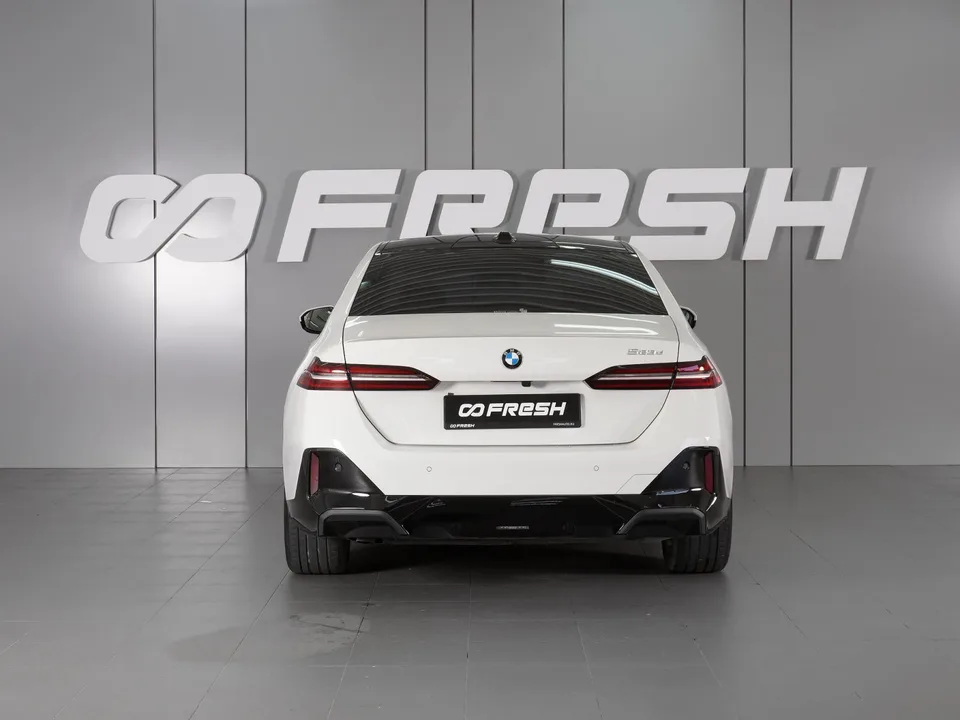 BMW 5 Series 2024 — миниатюра 4