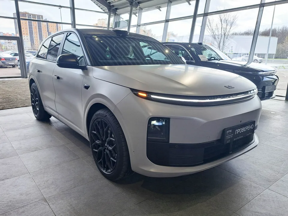 Li Xiang L6 2024 — миниатюра 3