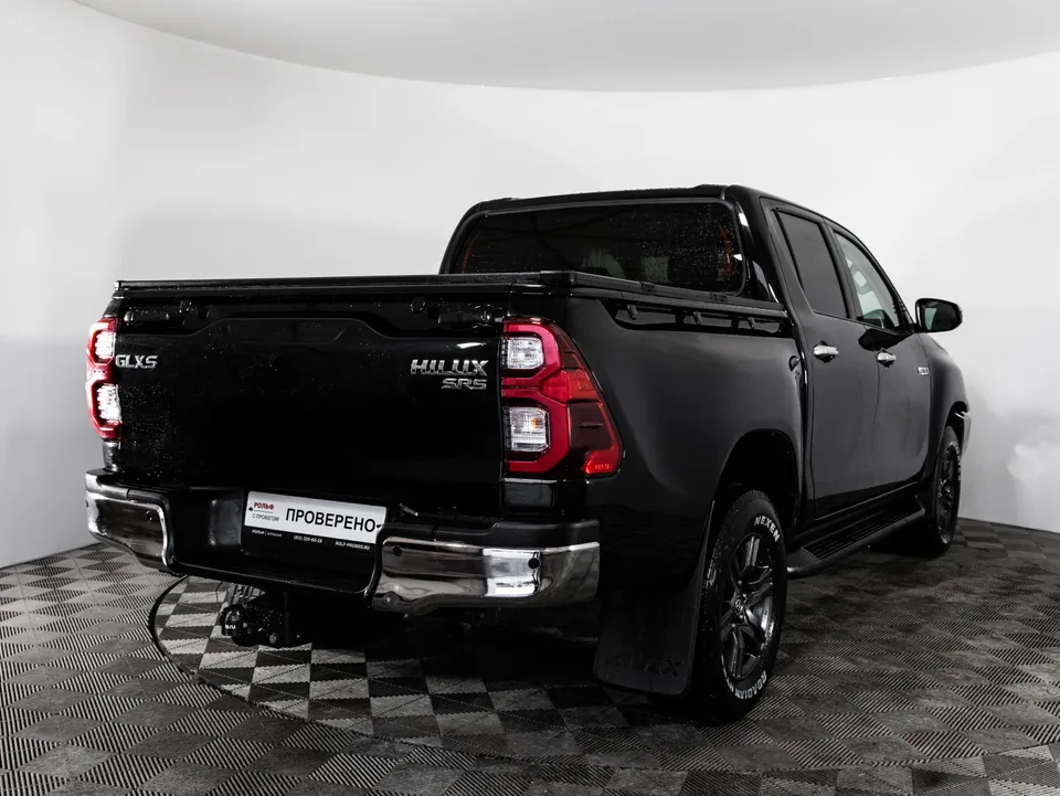Toyota Hilux 2022 — миниатюра 2