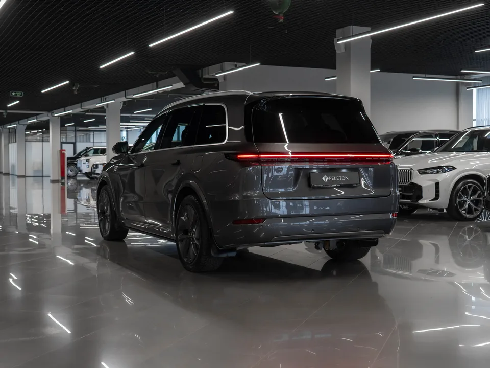 Li Xiang L9 2024 — миниатюра 2