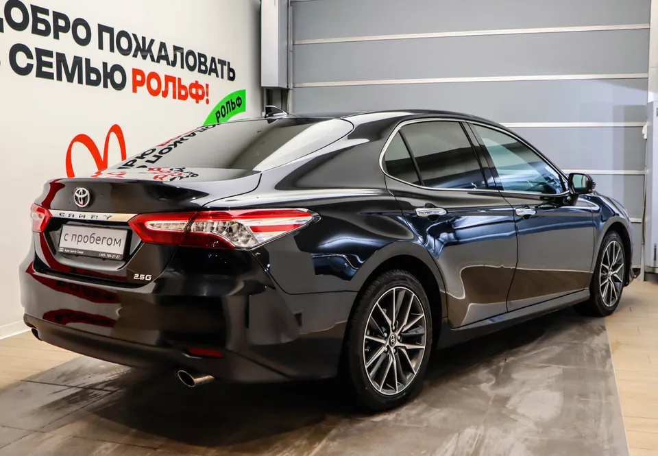 Toyota Camry 2023 — миниатюра 4