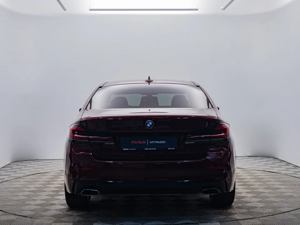 BMW 5 Series 2022 — миниатюра 4
