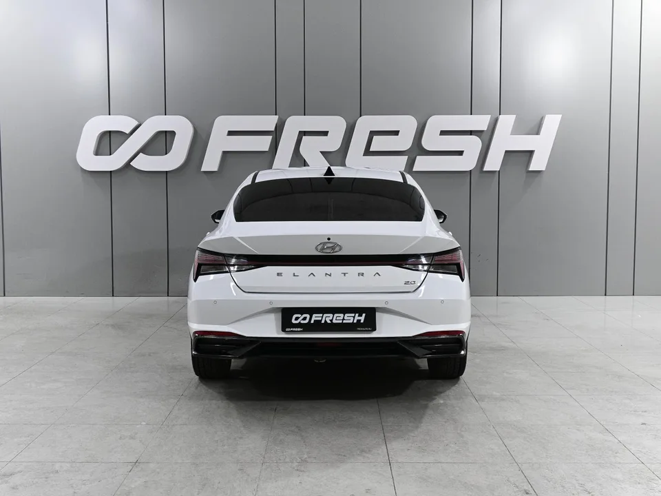 Hyundai Elantra 2022 — миниатюра 4