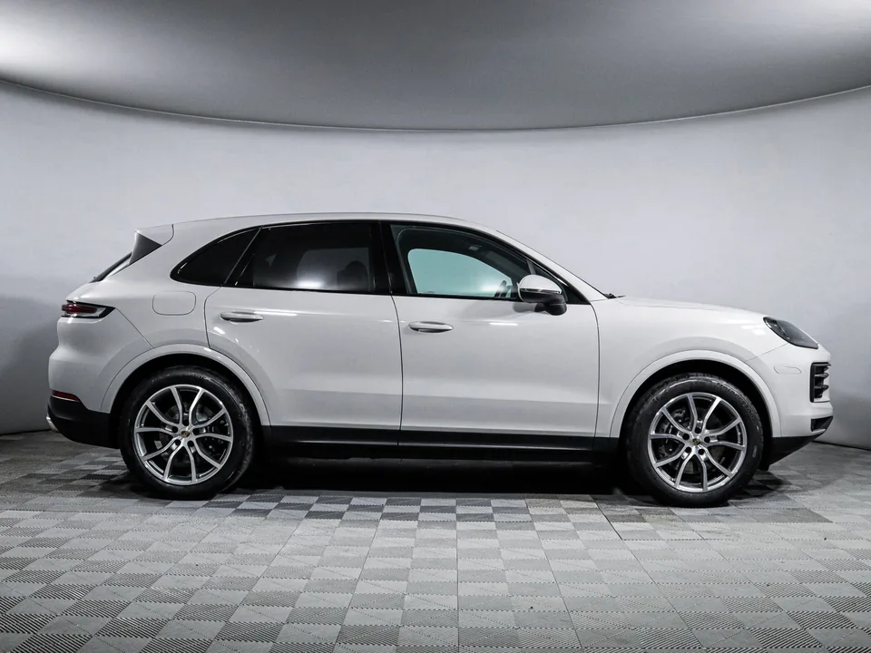 Porsche Cayenne 2024 — миниатюра 4