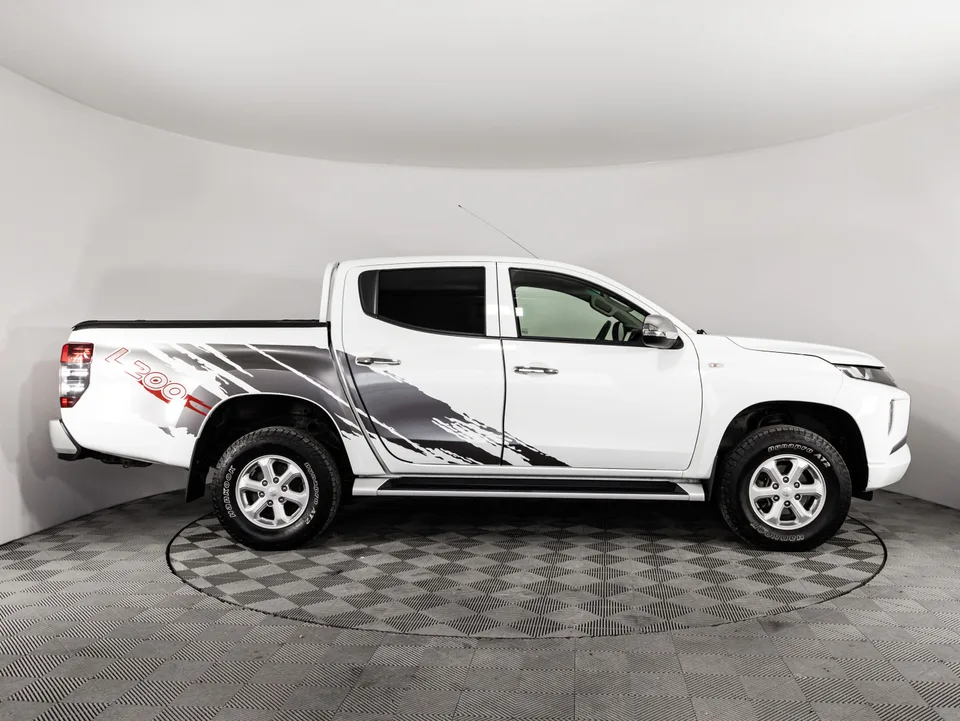Mitsubishi L200 2022 — миниатюра 5