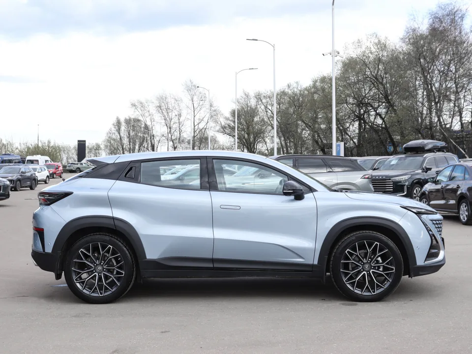 Changan UNI-T 2023 — миниатюра 3
