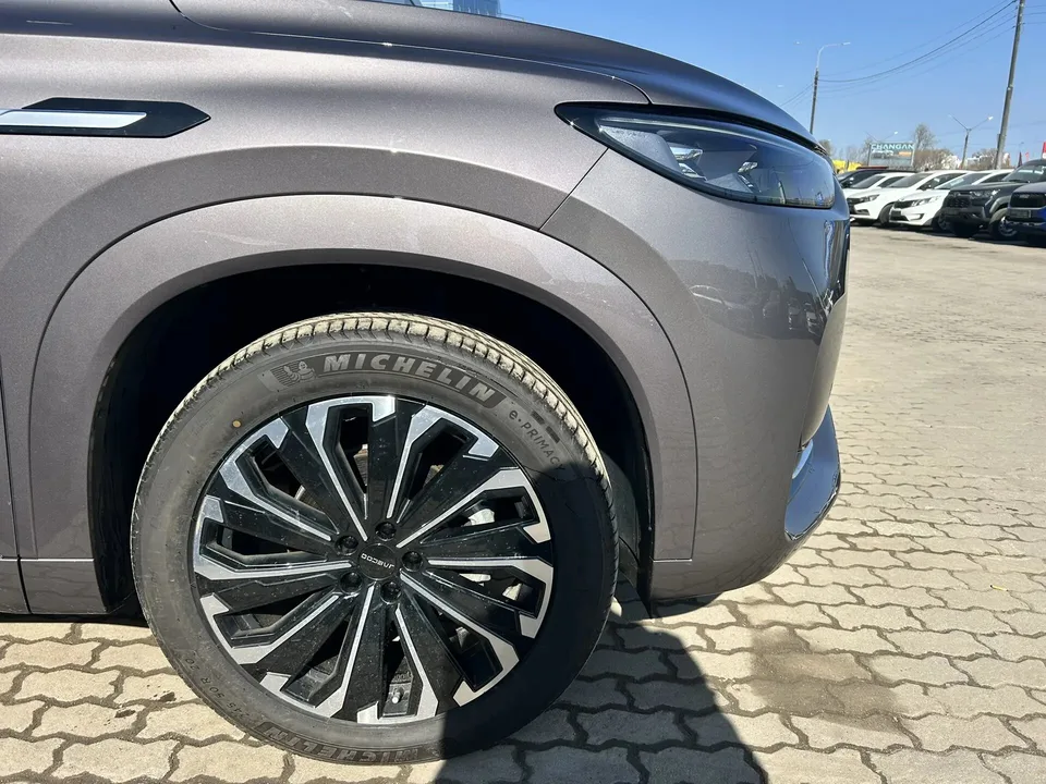 Jaecoo J8 2024 — миниатюра 5