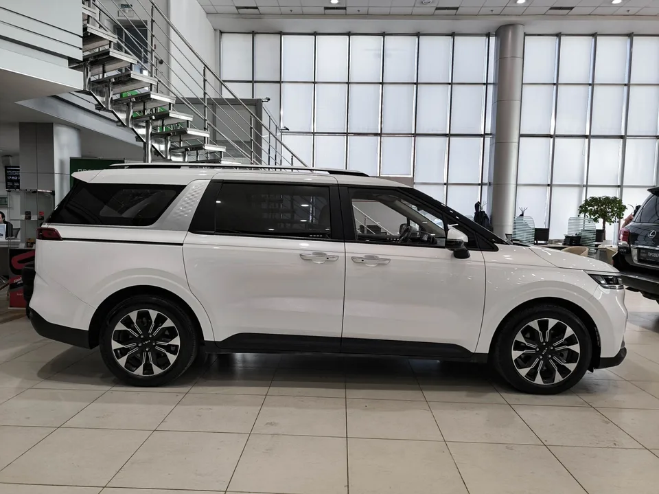 Kia Carnival 2022 — миниатюра 4