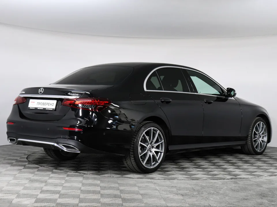 Mercedes-Benz E-Class 2022 — миниатюра 5
