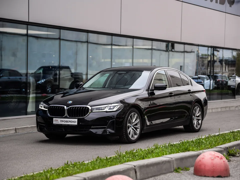 BMW 5 Series 2022 — миниатюра 3