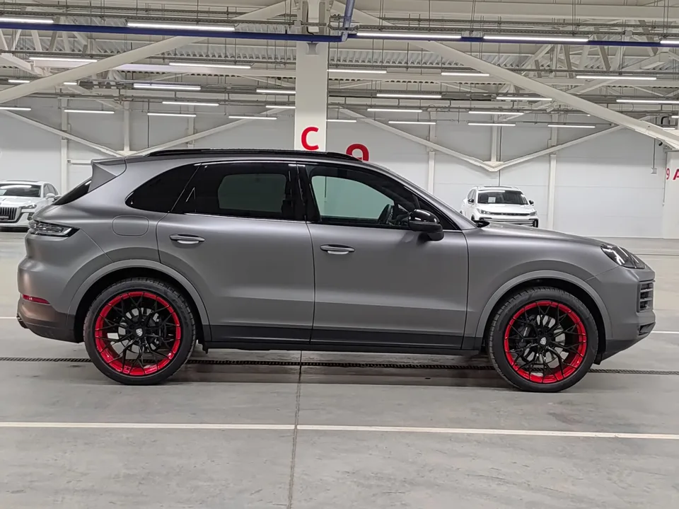 Porsche Cayenne 2024 — миниатюра 5