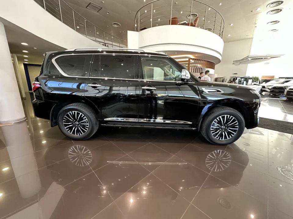 Nissan Patrol 2022 — миниатюра 5