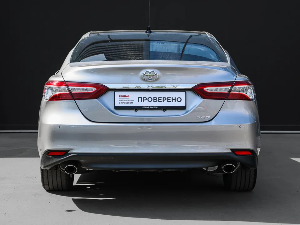Toyota Camry 2022 — миниатюра 2