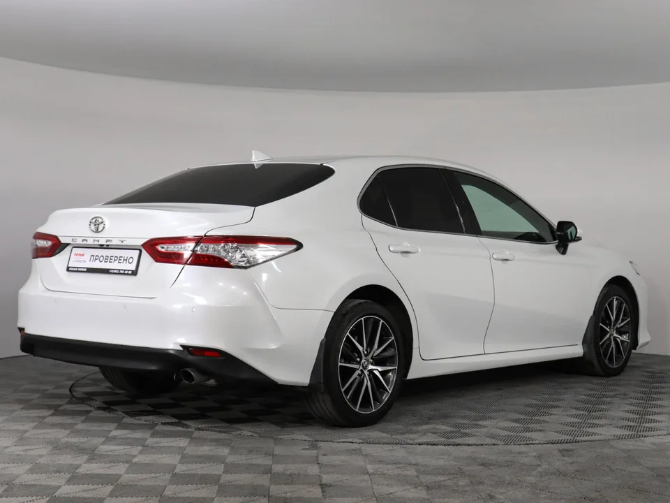 Toyota Camry 2022 — миниатюра 5