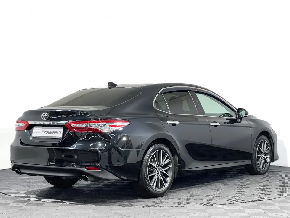 Toyota Camry 2022 — миниатюра 5