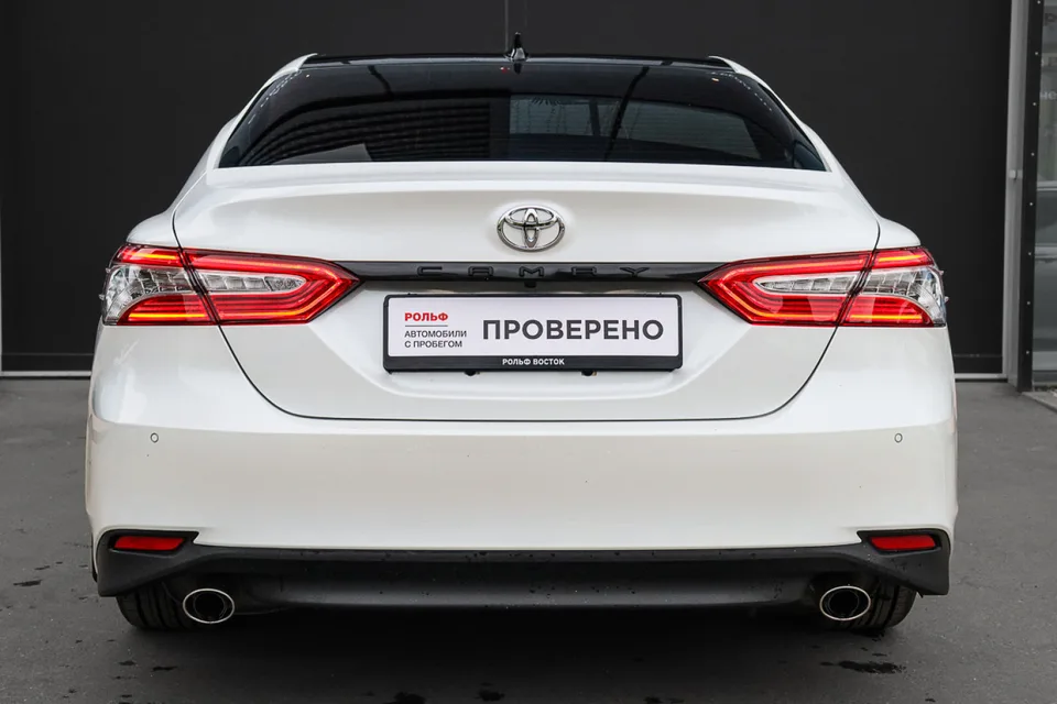 Toyota Camry 2023 — миниатюра 2