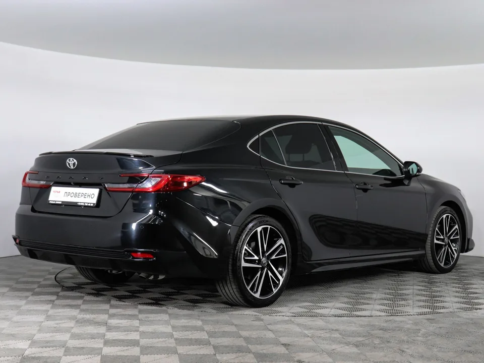 Toyota Camry 2024 — миниатюра 2