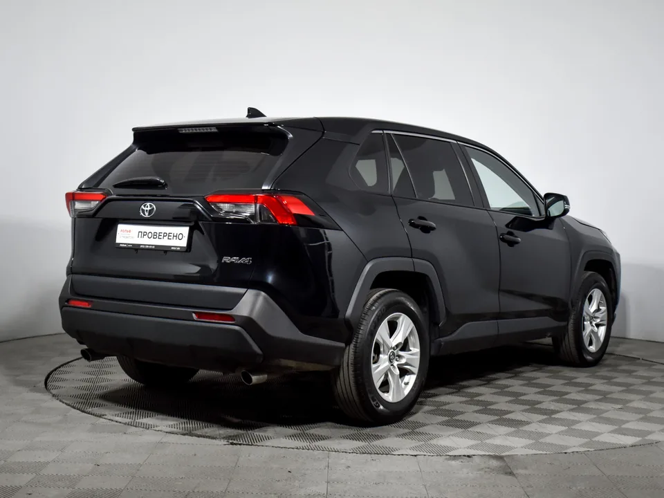 Toyota RAV4 2022 — миниатюра 2