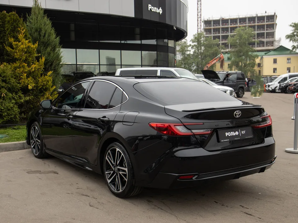 Toyota Camry 2024 — миниатюра 2