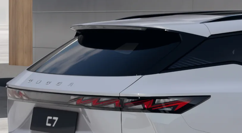 Omoda C7 Драйв 2025 — миниатюра 4