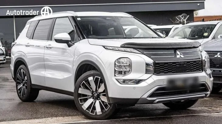 Mitsubishi Outlander 2025