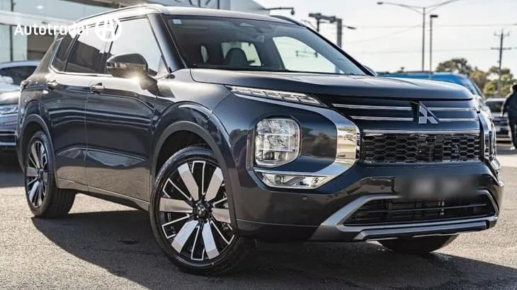 Mitsubishi Outlander 2025