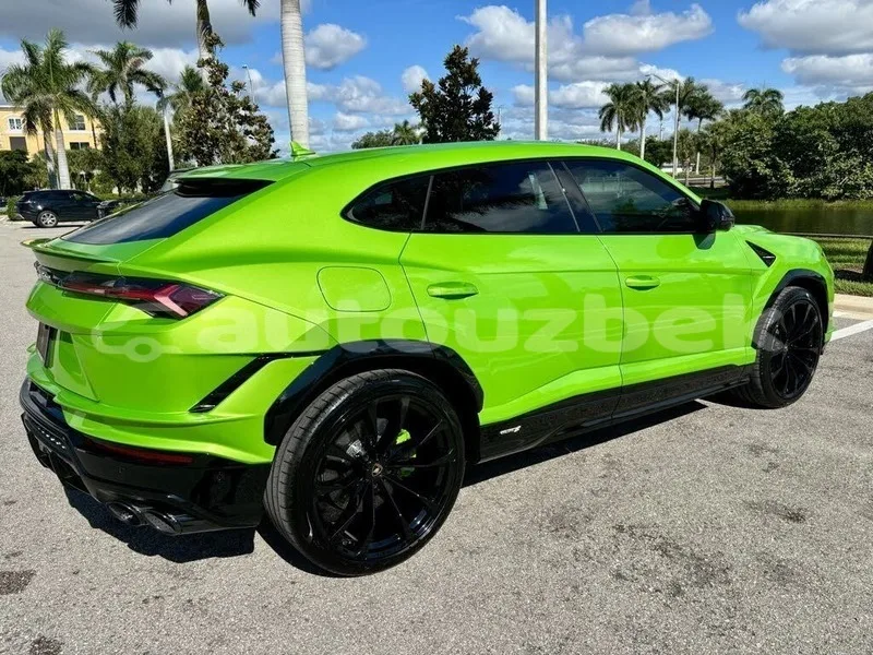 Lamborghini Urus 2024 — миниатюра 4