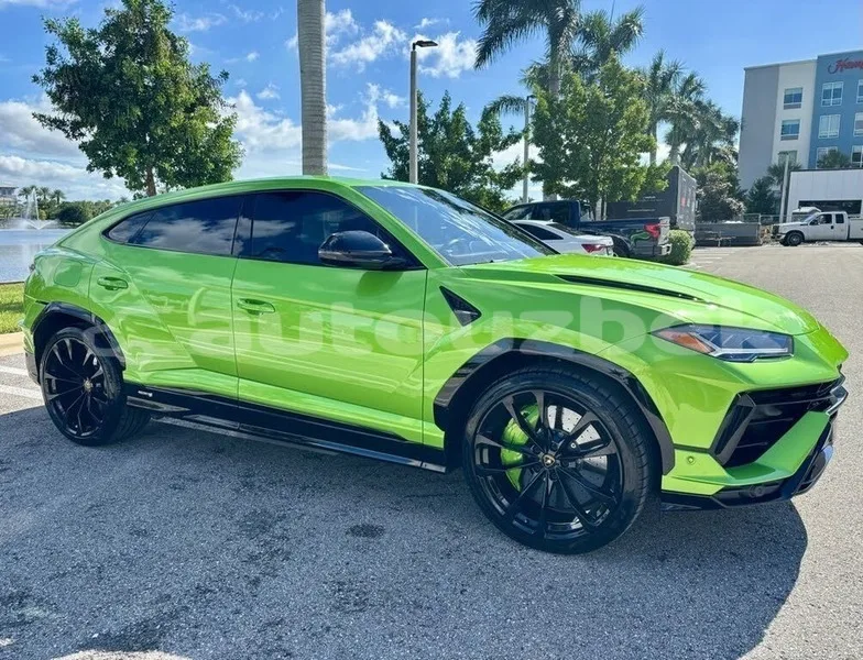 Lamborghini Urus 2024 — фото 1, купить с доставкой в Москву