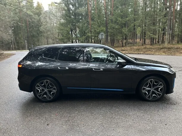 BMW iX 2022 — миниатюра 4