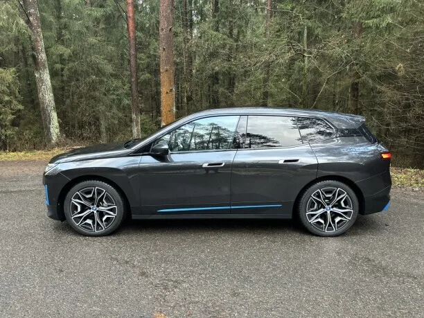 BMW iX 2022 — миниатюра 5