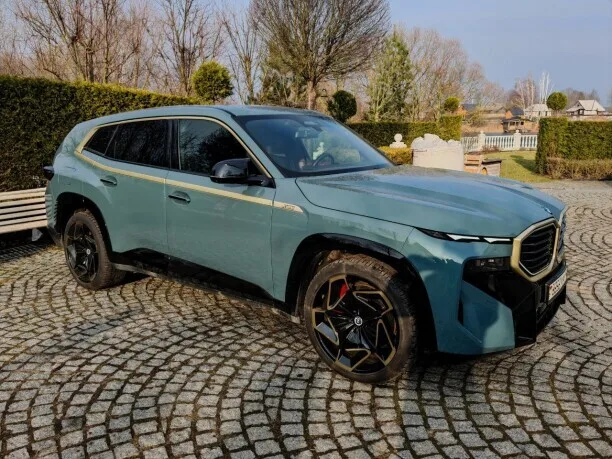 BMW XM 2023 — фото 1, купить с доставкой в Москву