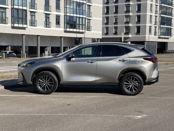 Lexus NX 2023 — 2