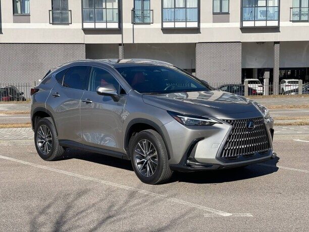 Lexus NX 2023