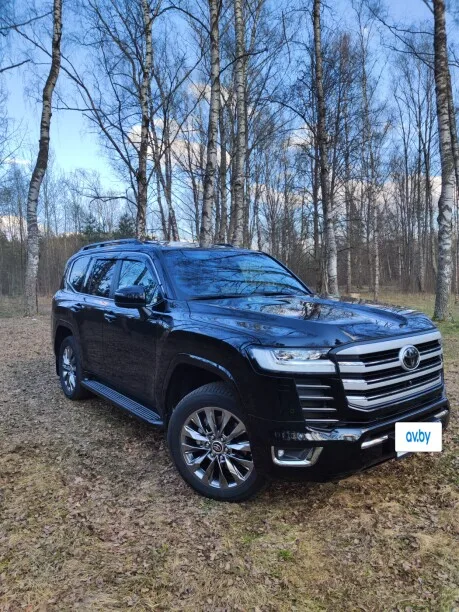Toyota Land Cruiser 2024 — фото 1, купить с доставкой в Москву
